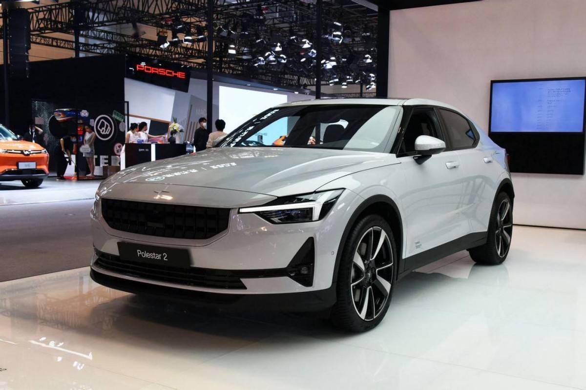 好办,买沃尔沃与吉利共同打造的高性能电动汽车品牌——polestar极星.