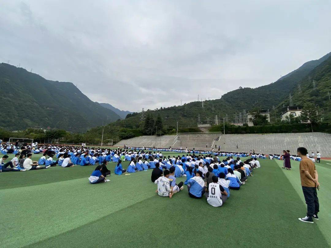 四川雅安芦山61级地震雅安教育系统安好这份防震减灾小知识请记牢