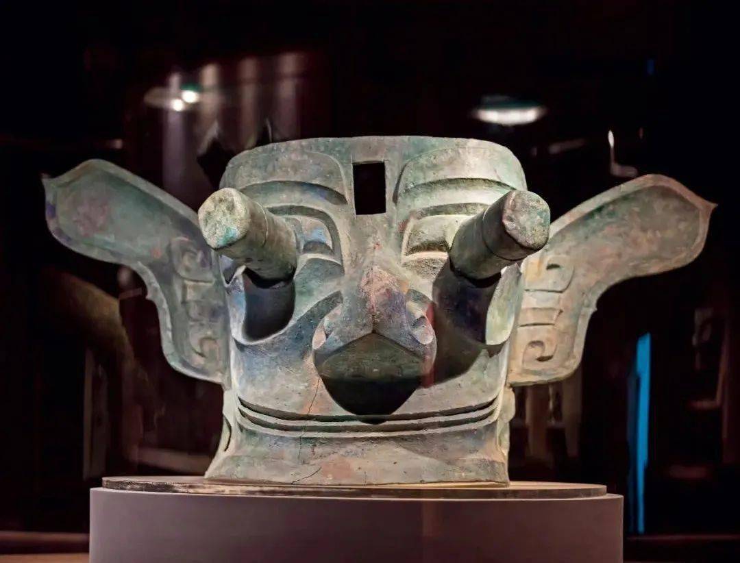 黎海超人与神的对话三星堆出土文物探微