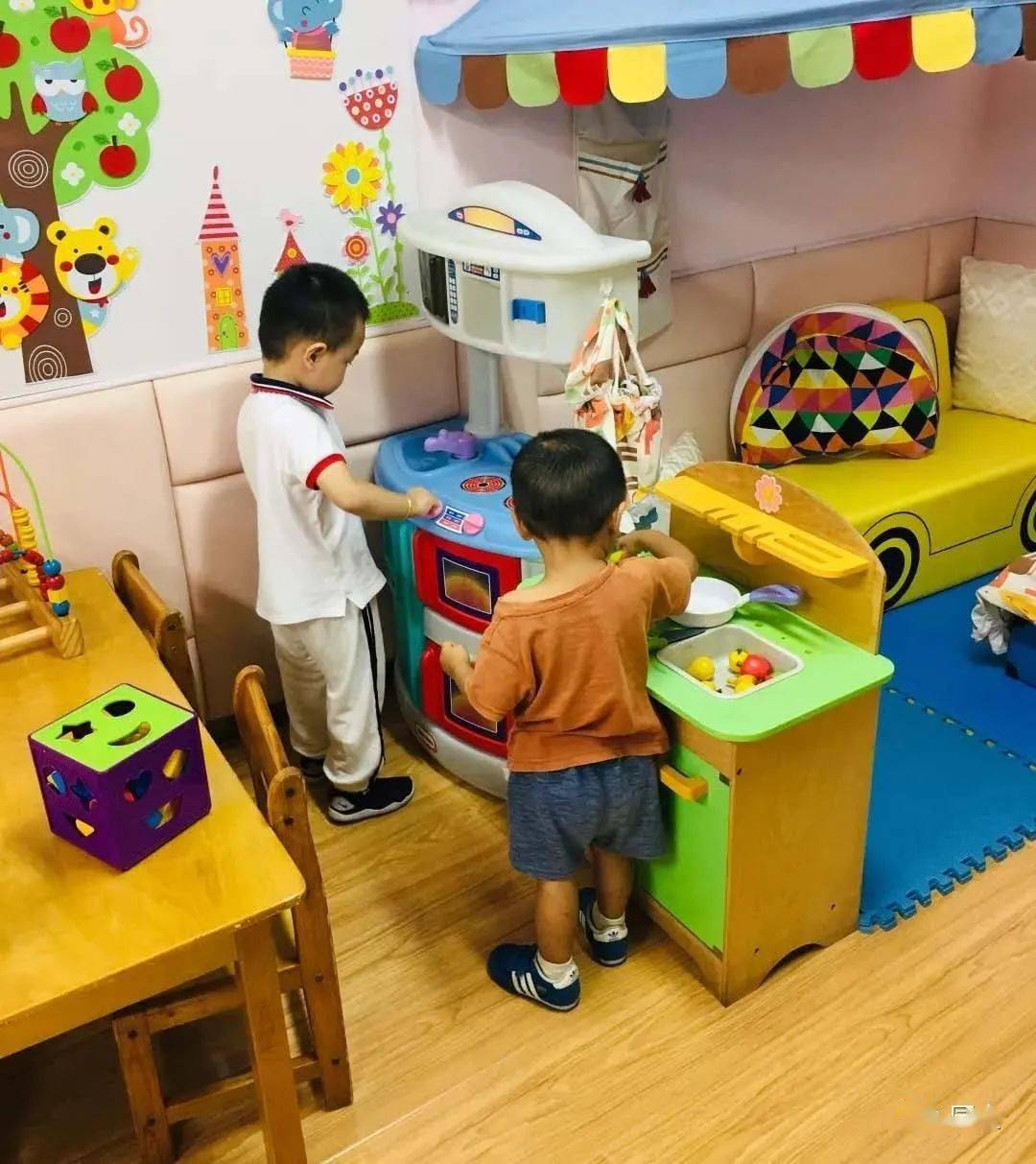 幼儿园自主游戏教师角色定位_幼儿自主游戏环境创设_幼儿园活动设计