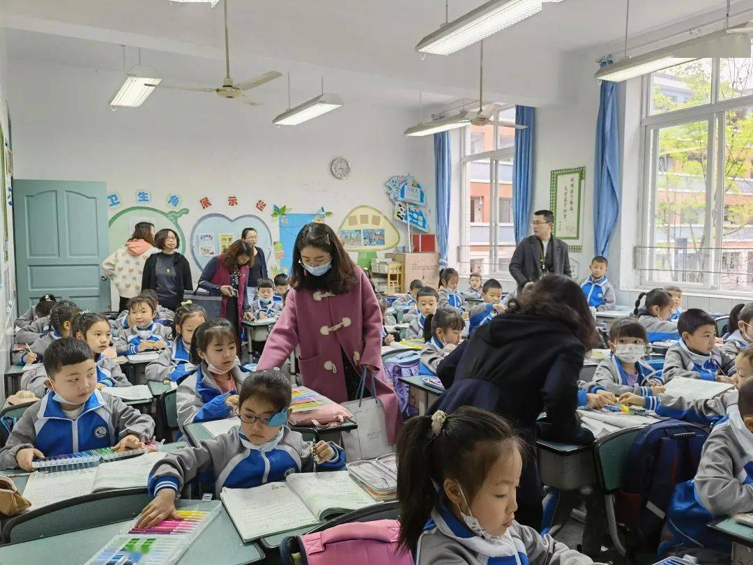 成都市龙泉驿区大面小学校落实生本教育教学理念让每