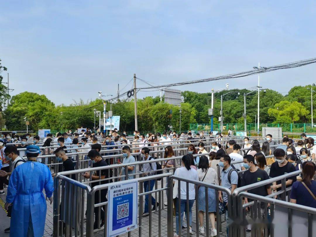 地铁运营如何?【一线直击】_进站_车站_客流