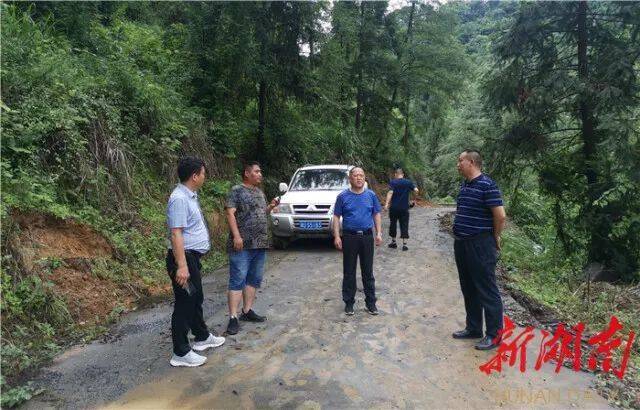 6月3日,湘西州泸溪县解放岩乡都蛮村受暴雨影响,受灾严重,湘西州畜牧