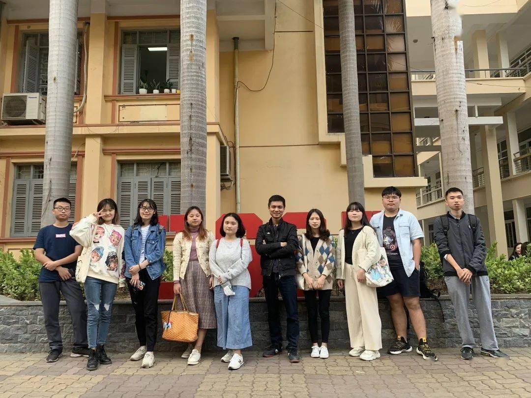 01专业介绍广东外语外贸大学越南语专业成立于1970年,是教育部非通用