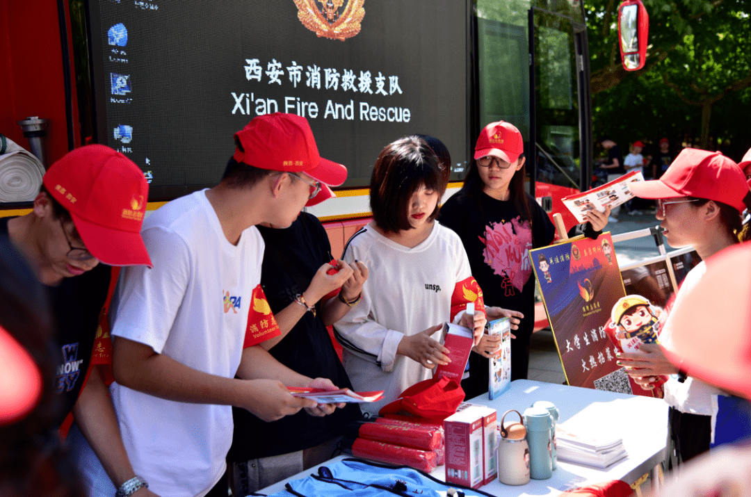 讲真的!消防志愿者,还得是他们