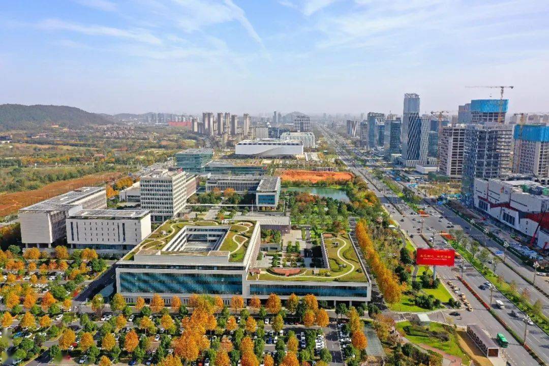 看看有哪些光谷中心城已迎来多家企业总部入驻