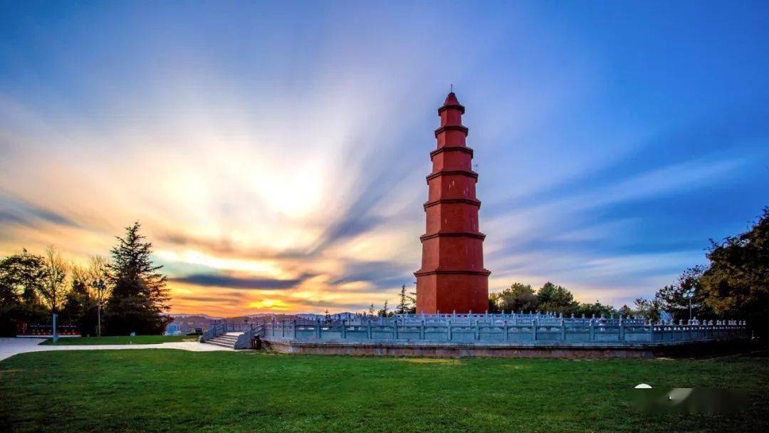 写意城市用清晰的倒影玉溪在山与水之间从聂耳山到聂耳广场兰溪桥丽影