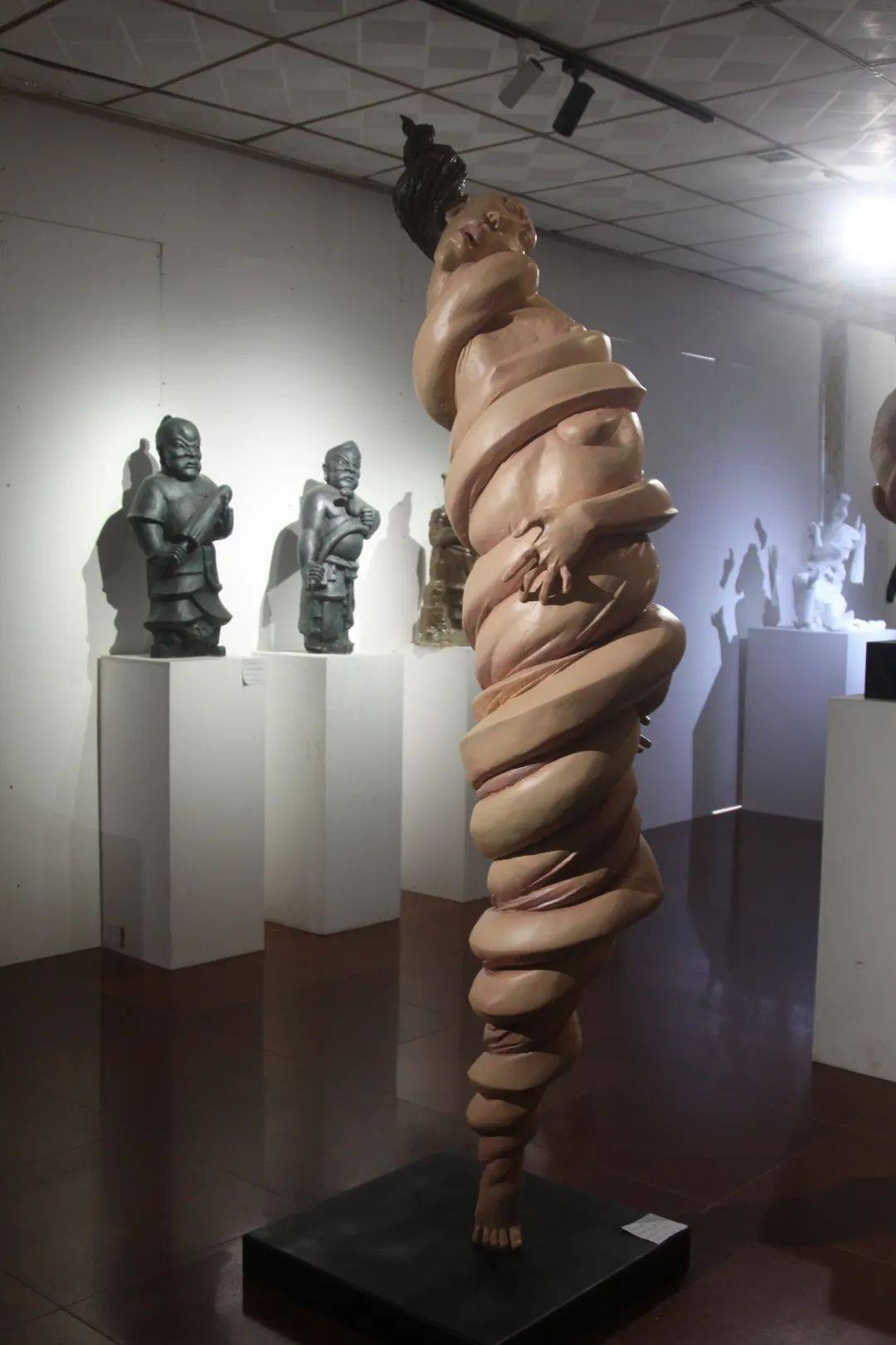 线上展 | 川音成都美术学院雕塑系2022届优秀毕业作品_材料_涂堃_指导