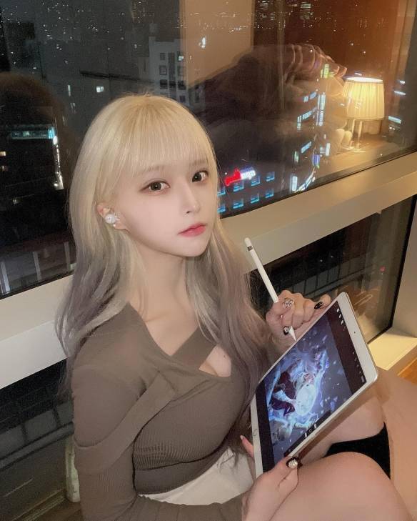 超高冷的梦幻精灵韩国冰山正妹吴智恩美照赏