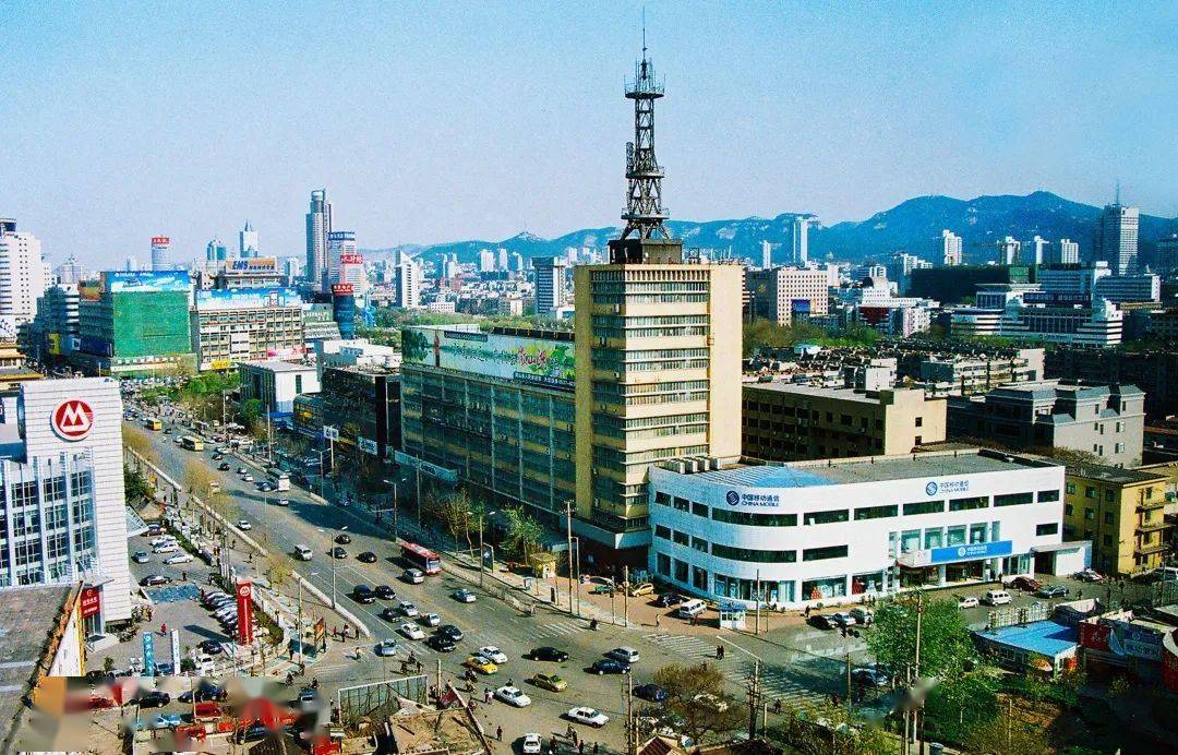 20世纪70年代,共青团路济·南·电·报·大·楼楼高超50米最初称济南
