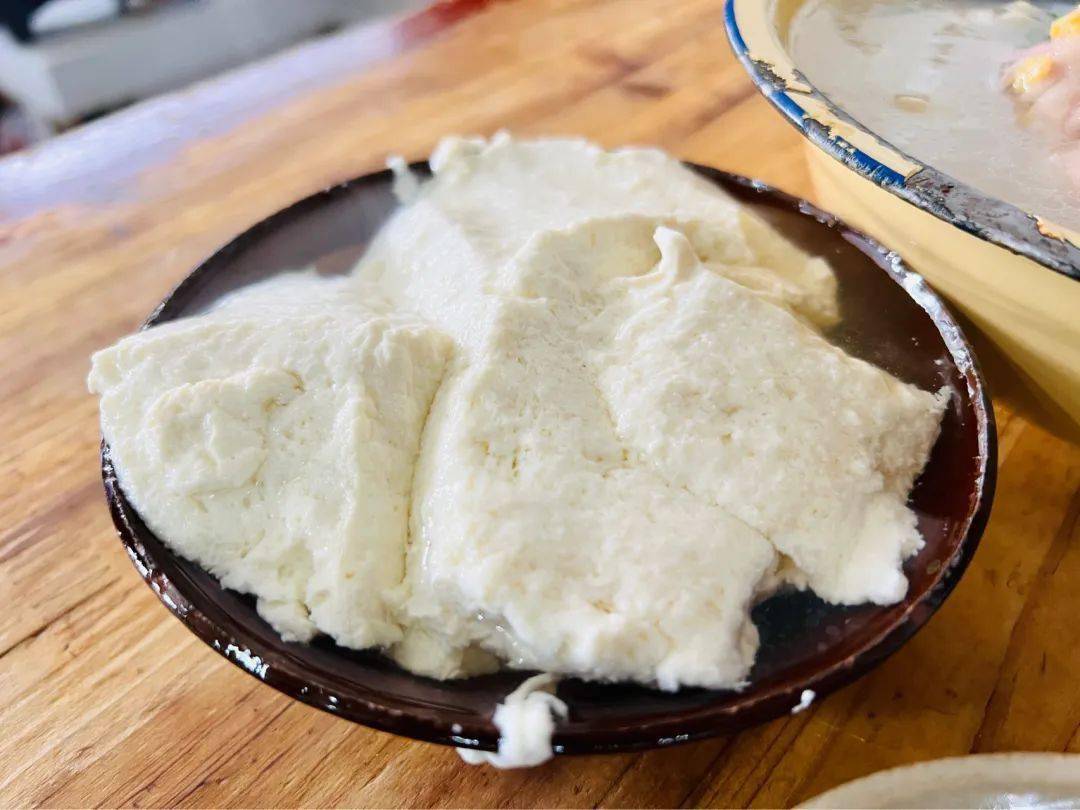 惊了重庆最嫩的豆花竟然是漂在水上的