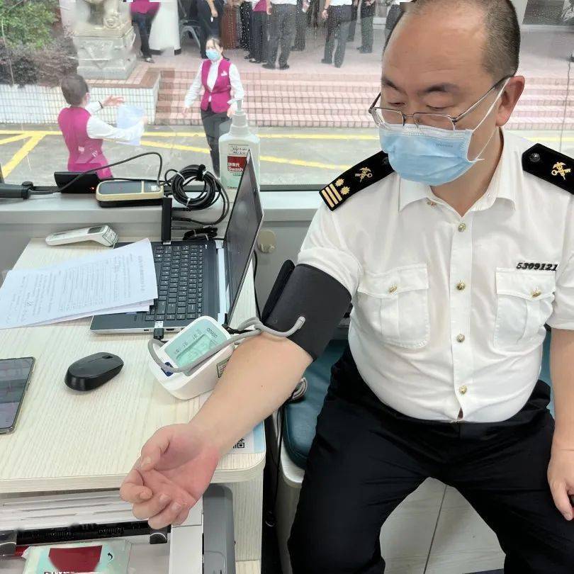 梅林海关先锋志愿队献血活动发车啦_同志_冯海_献血者