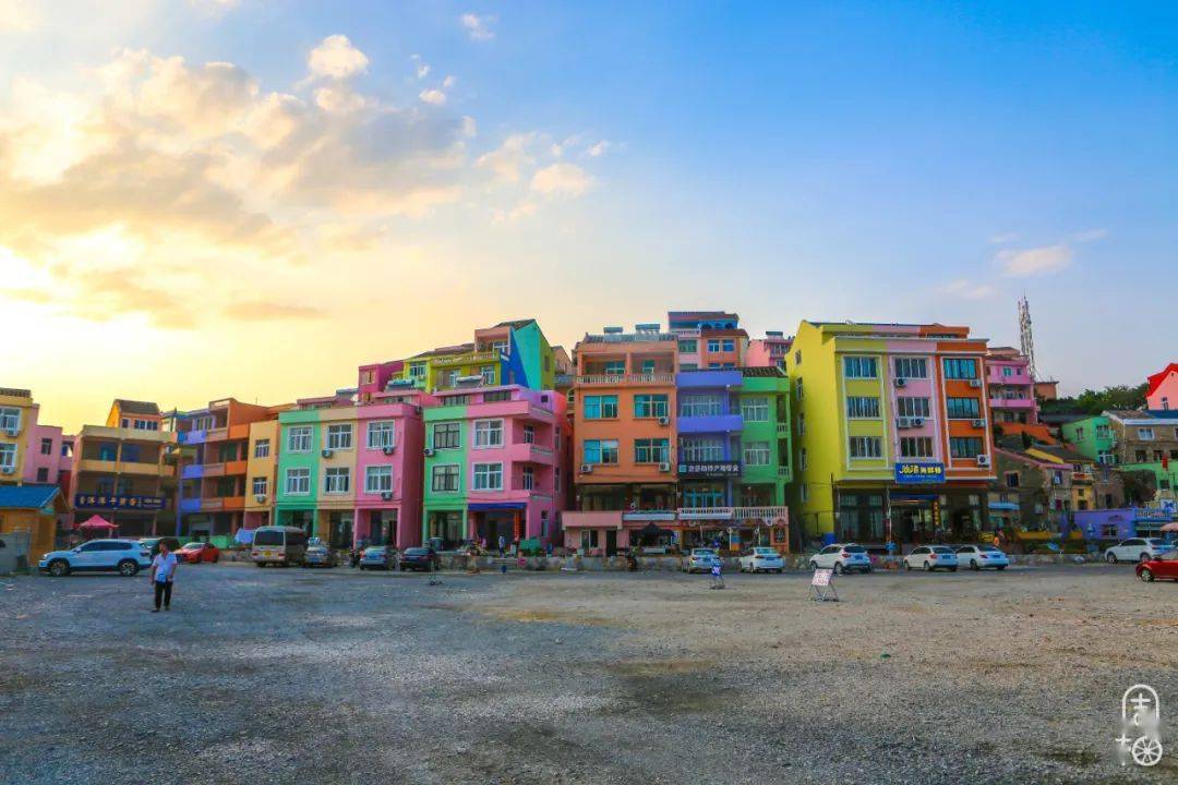 暑假带娃打卡浙里彩虹村个个美得不重样