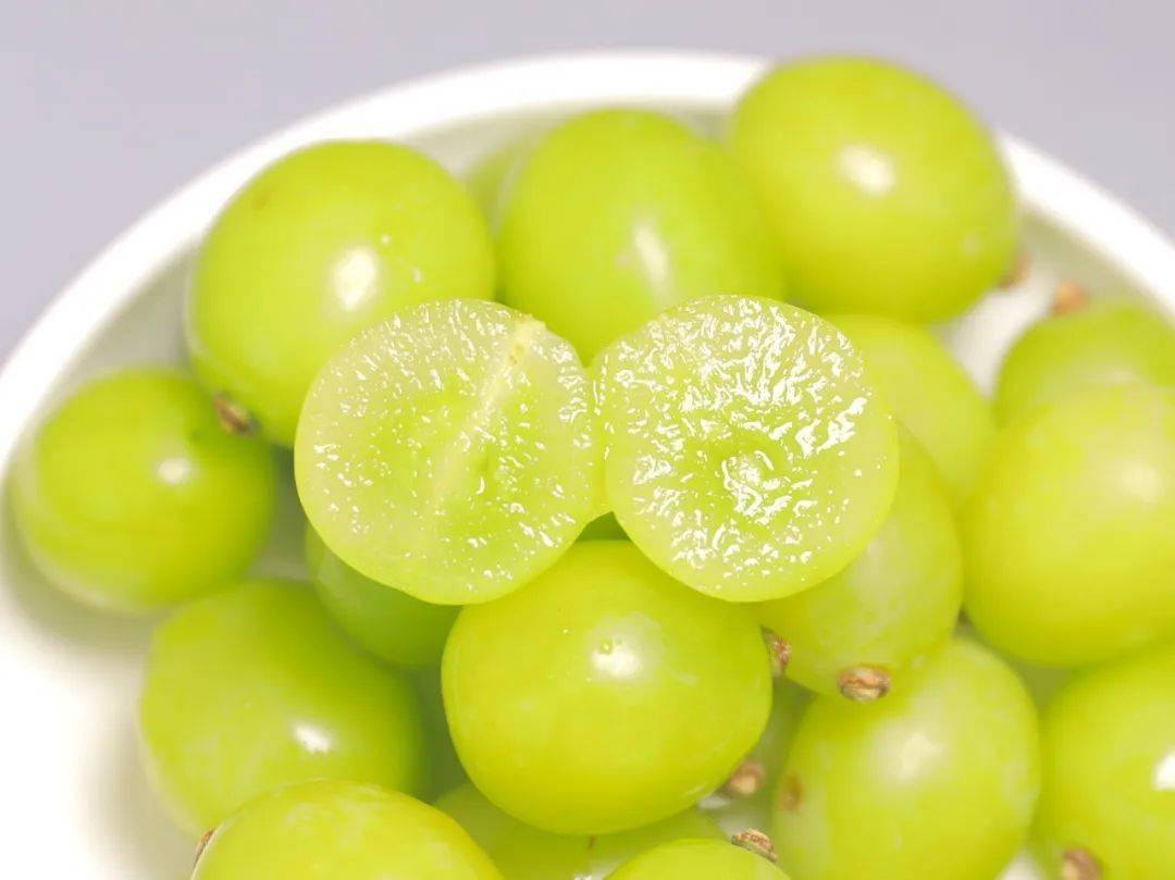 晴王香印青提148元3斤葡萄界的爱马仕清甜无籽带有玫瑰的芳香