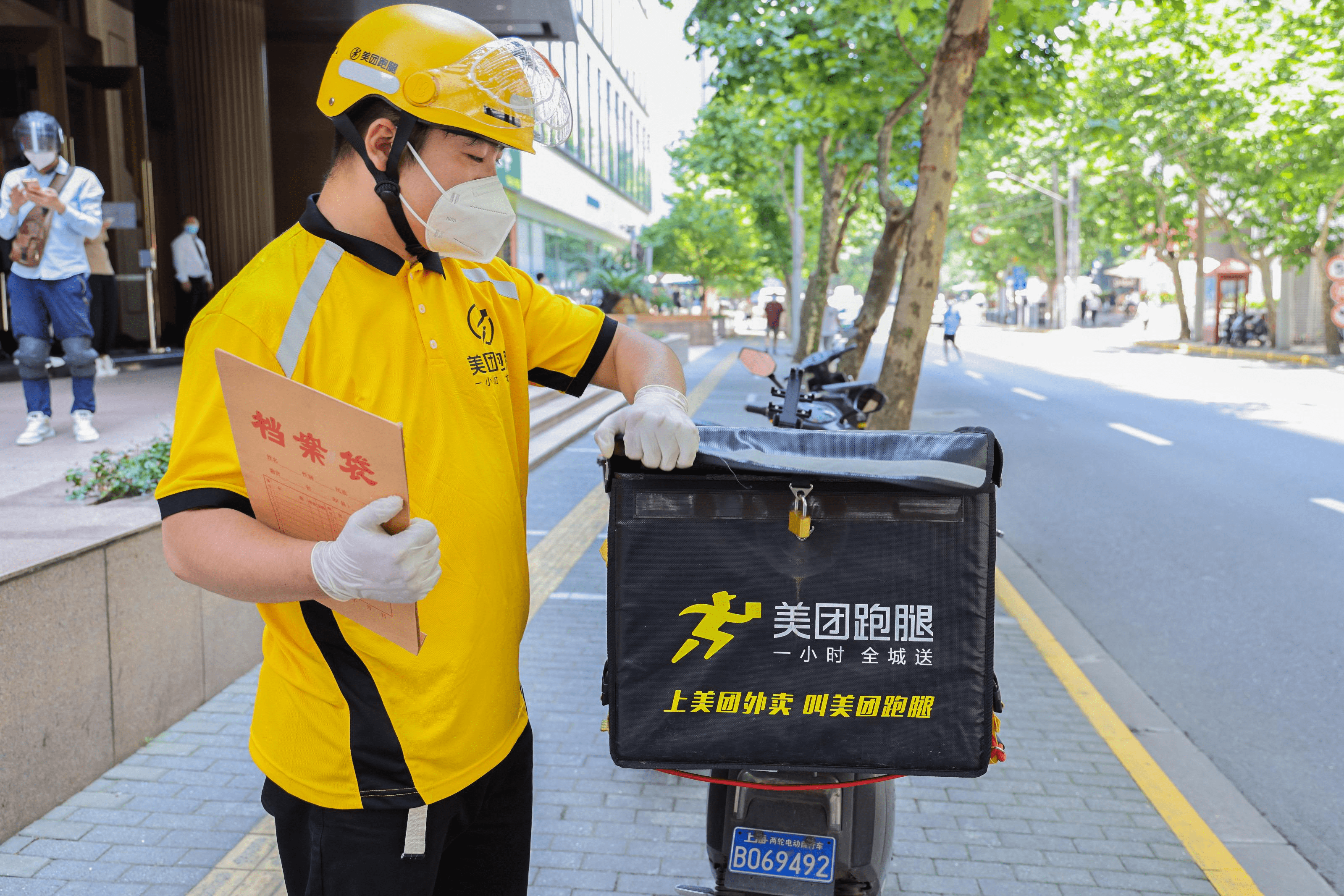 美团跑腿在上海推出专人直送功能骑手单次只为该笔订单服务