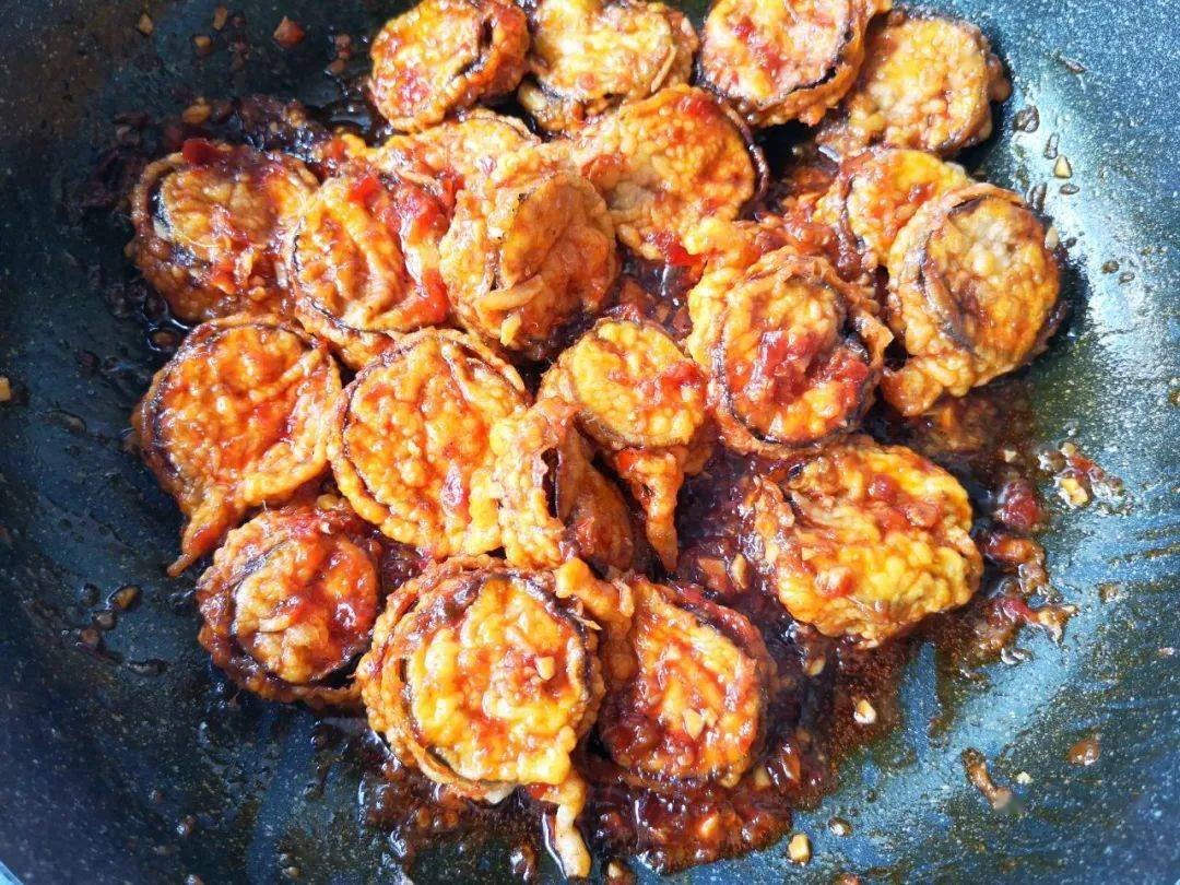 做法简单味道极佳老少皆宜的鱼香茄饼