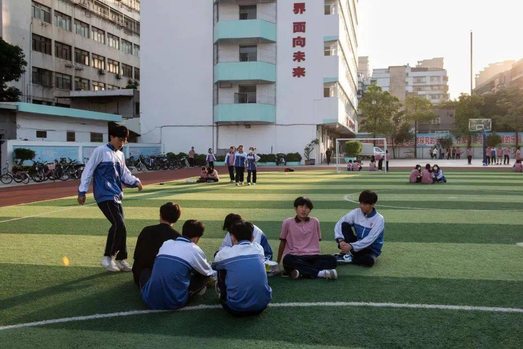 汕头市龙湖区联侨中学图片