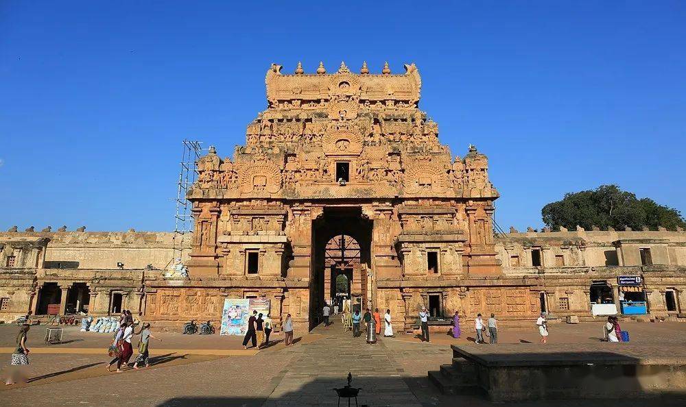 神牛南迪作为湿婆神的坐骑,信徒众多.南