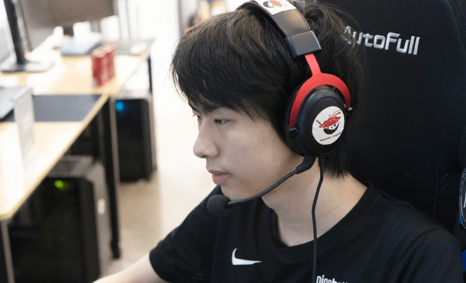 blg冲击两连胜_比赛_选手_fofo