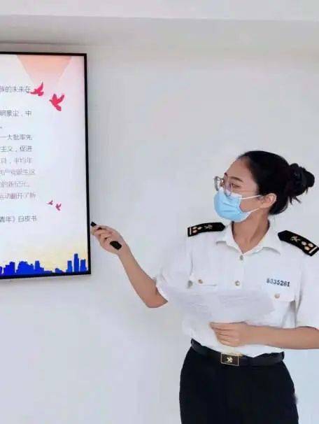 在路上南头海关凝心聚力加强队伍建设侧记