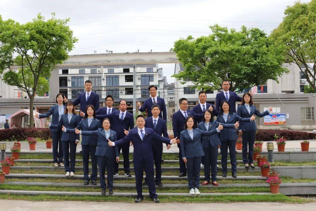 绿城育华章安中学赓续千年文脉绽放章中华彩