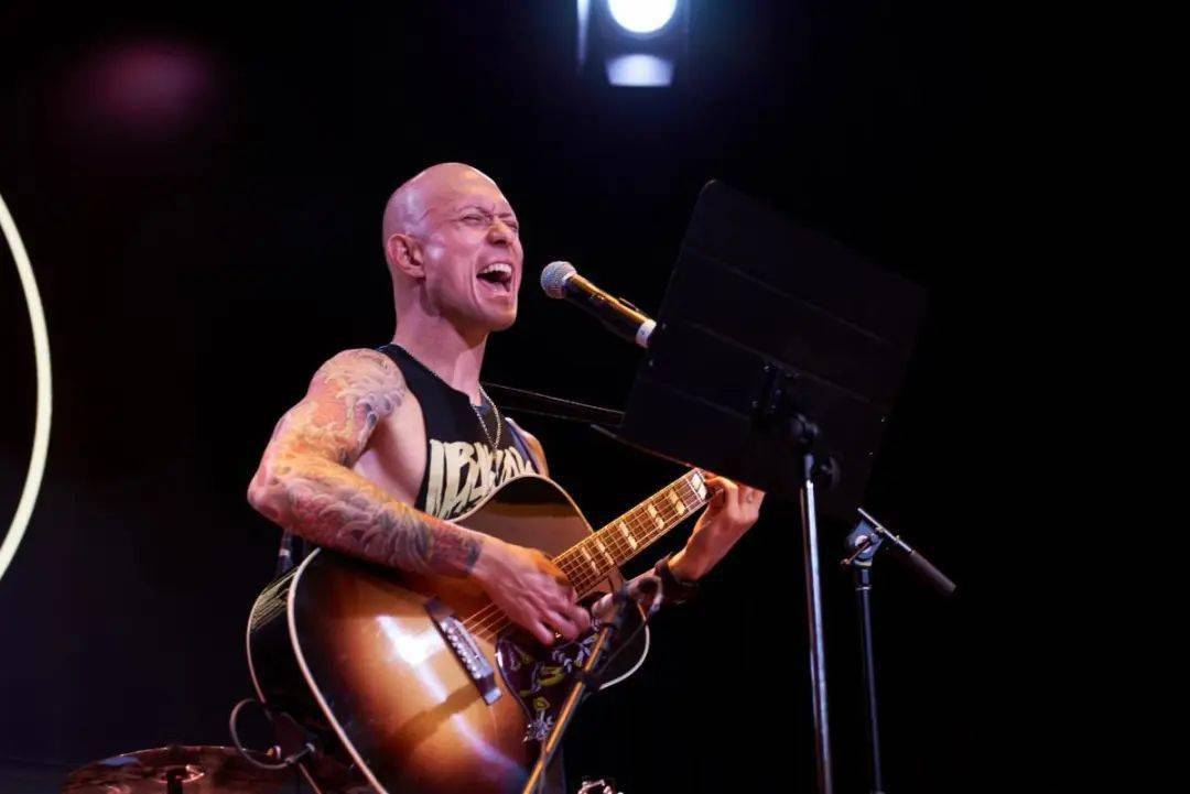 lucille电吉他marcus king登台演出callista clark携乐队登场eric pa