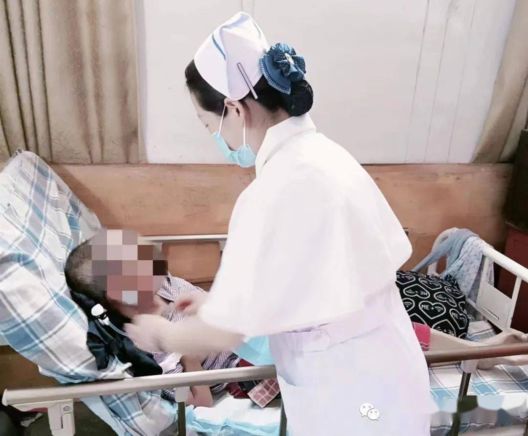 侯朝军主任表示:患者虽然出院了,但是我们与患者的医患情会不断,我们