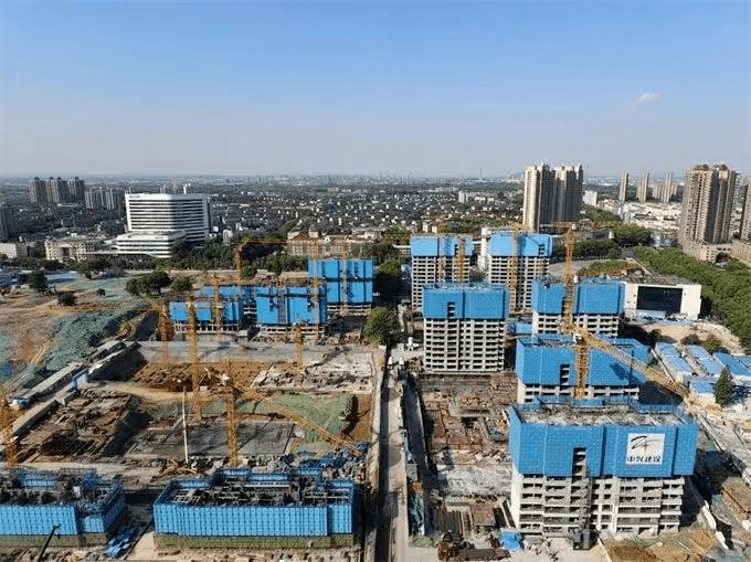 大厂山潘街拆迁工地上到处是一派热火朝天未来山潘街将