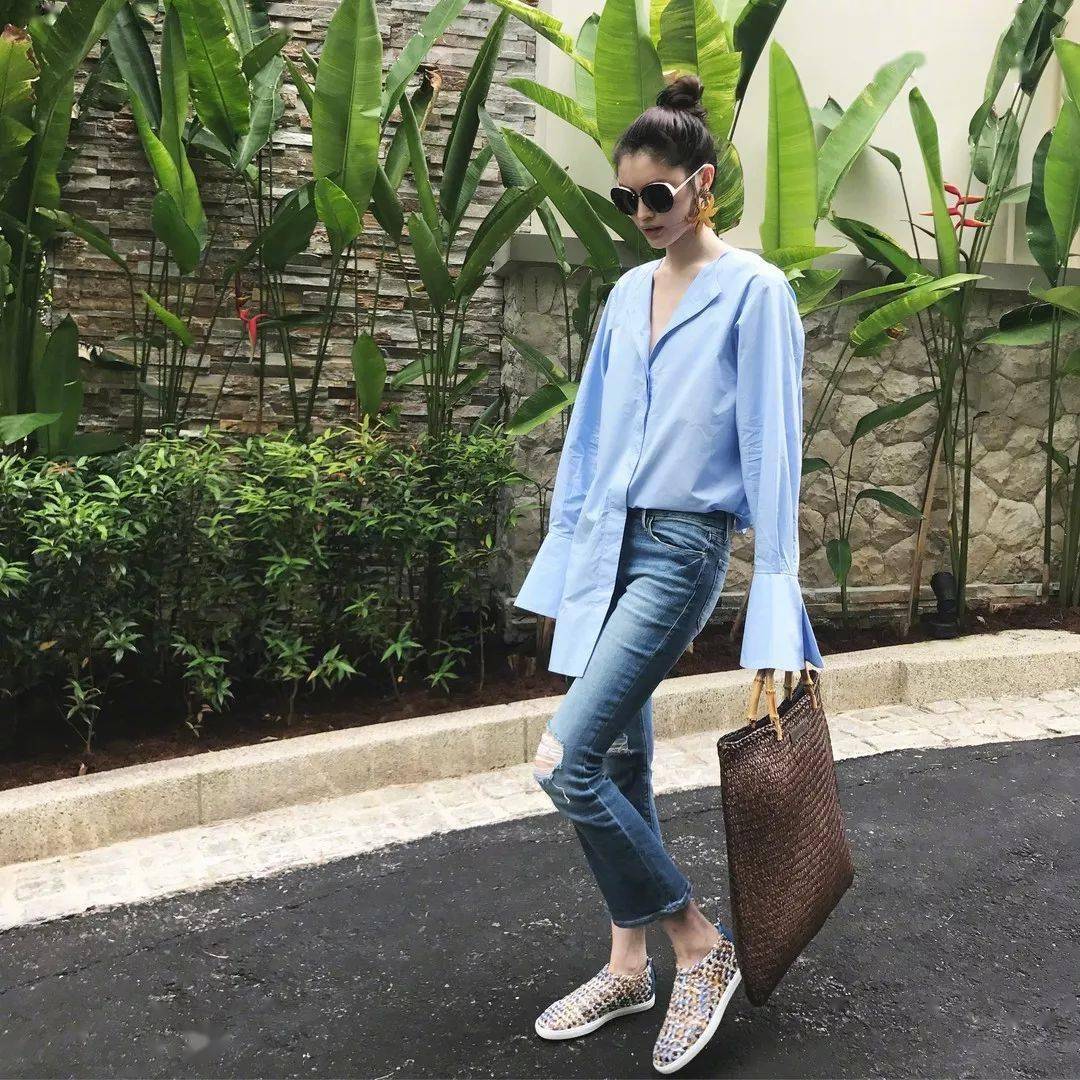 夏天流行塞衣角显瘦又高级