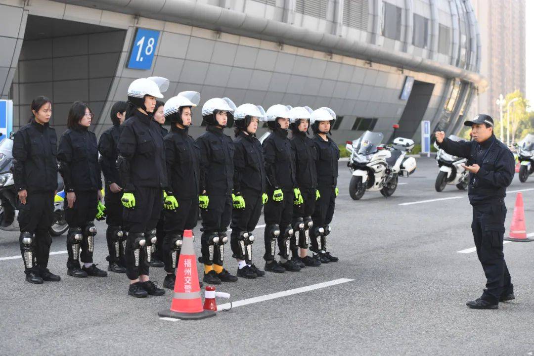 福州女铁骑图片