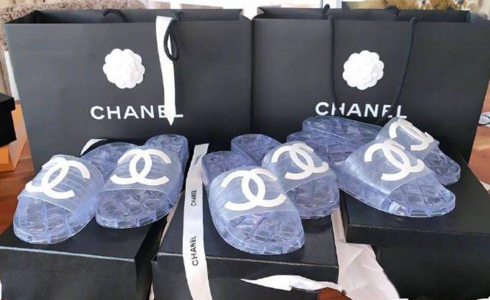 那些奢侈品的奇葩设计,脑洞绝了!_gucci_售价_凡尼