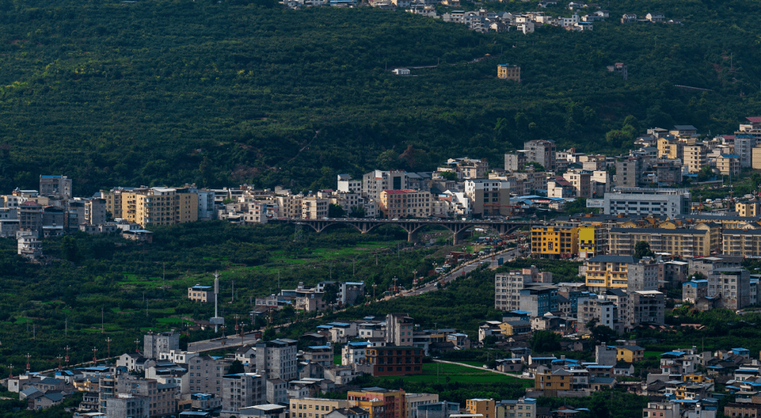 九襄镇入选四川首批省级百强中心镇传递什么新信号