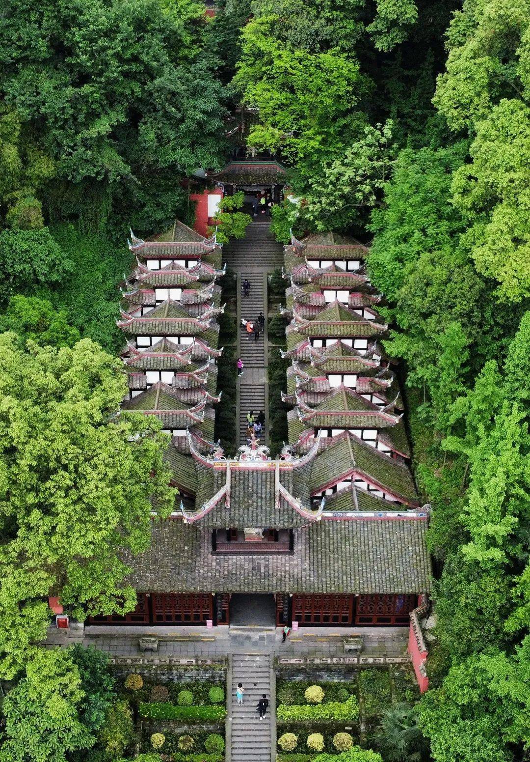 夏日出游攻略 | 三条线路,带你邂逅都江堰不一样的人文之旅~_青城山
