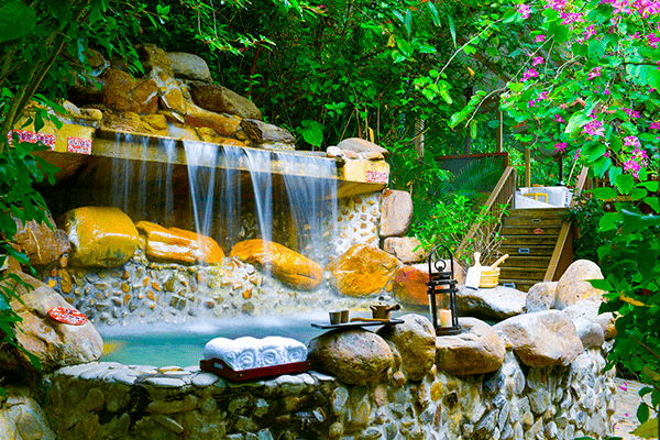 南昆山云顶温泉威士忌酒店~畅玩清凉玛雅水寨 温泉 送早晚餐_池房