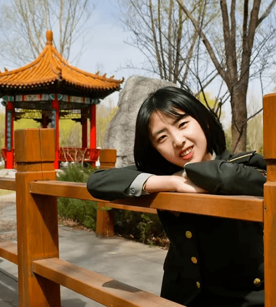 来江枫@刘雨君@袁佳柠@张书雅@邱思洁@岳智宇@何嘉乐@朱梓雯@石果