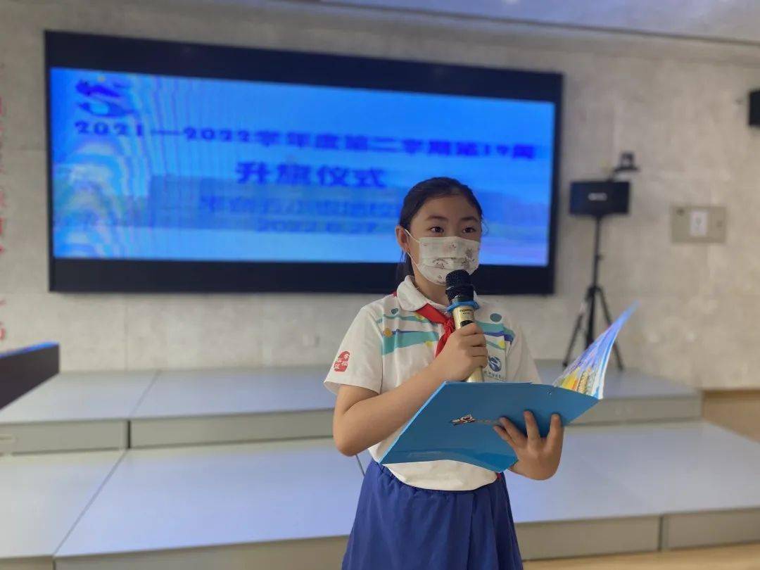 在经历了近两个月的线上居家学习后,丰台五小银地校区的"小海燕"们