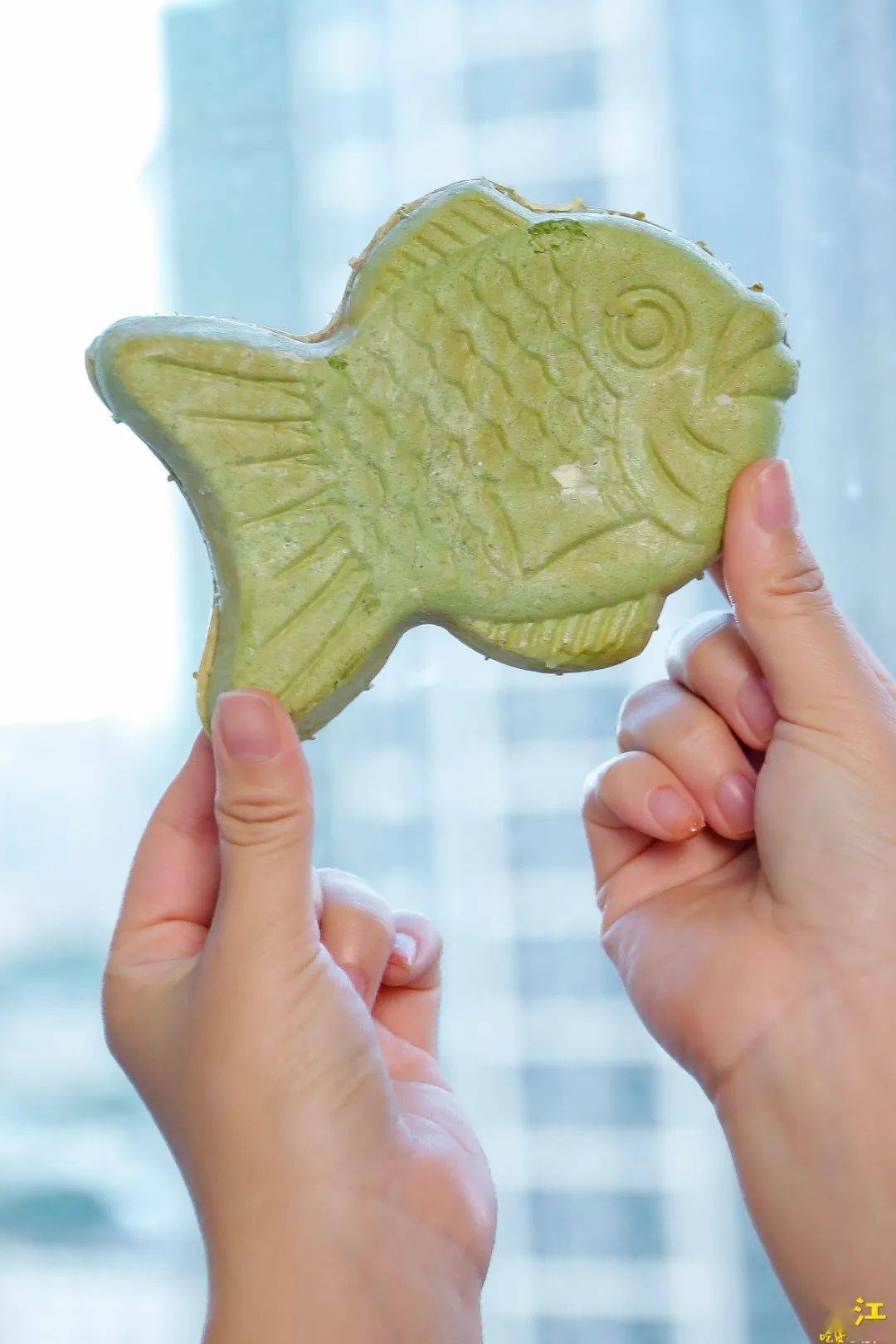 鲷鱼烧的口味有好多种,可以和好友分享掰着吃冰糕的乐趣,萌萌的飞鱼