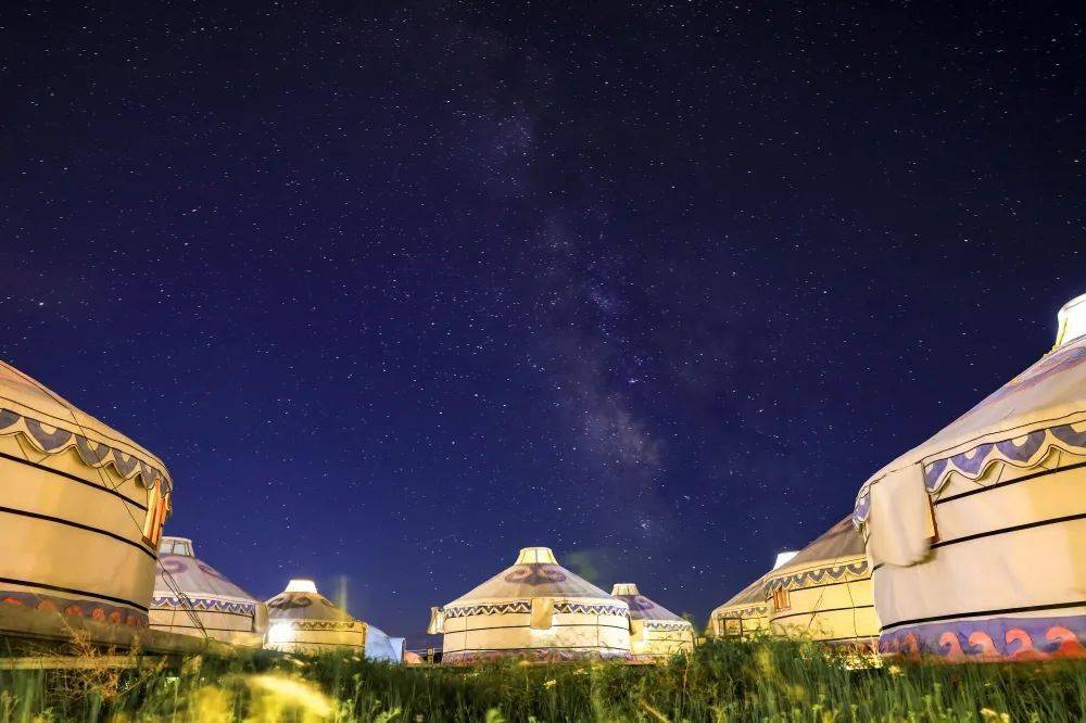 星空蒙古包x599元玩6天乌兰布统草原越野车穿越草原无人区赤峰承德