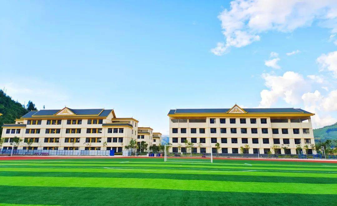 优质初中奠基未来澜沧上海新纪元学校初一新生报考指南