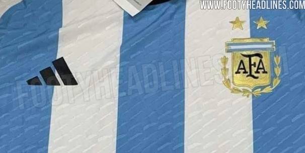 经典之造！阿根廷世界杯主场球衣谍照：经典蓝白条纹+金色队标