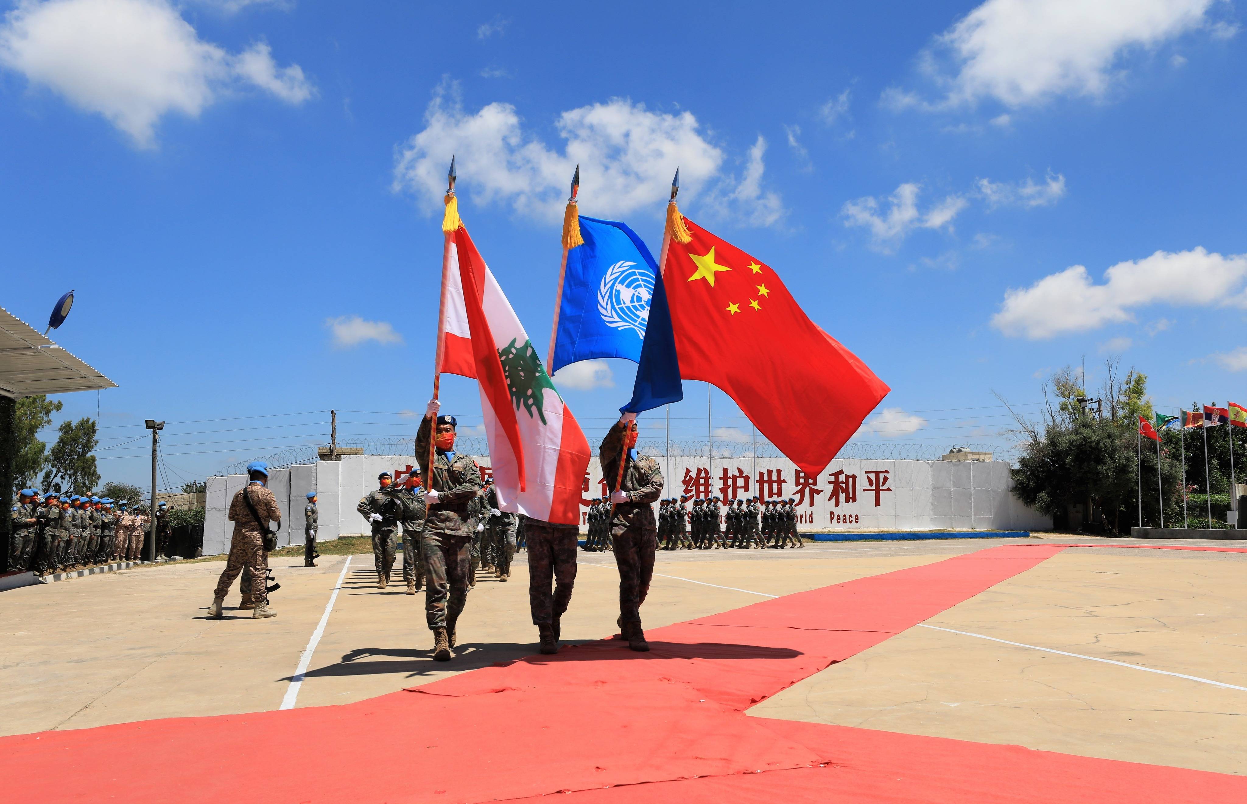 维和 | 点赞中国赴黎巴嫩"蓝线"英雄：用生命守护和平|黎巴嫩|维和|工兵_新浪新闻