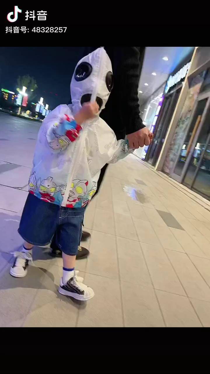 五一就不约了,贫困叫我去潦倒,西北叫我去喝风.