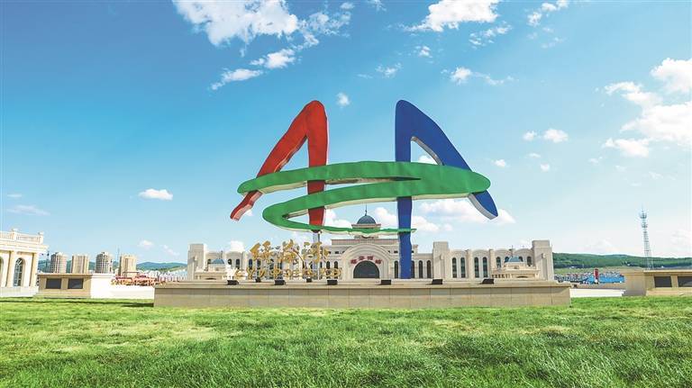 绥芬河市火车站前有了漂亮新广场_旅游集散中心_建设_项目