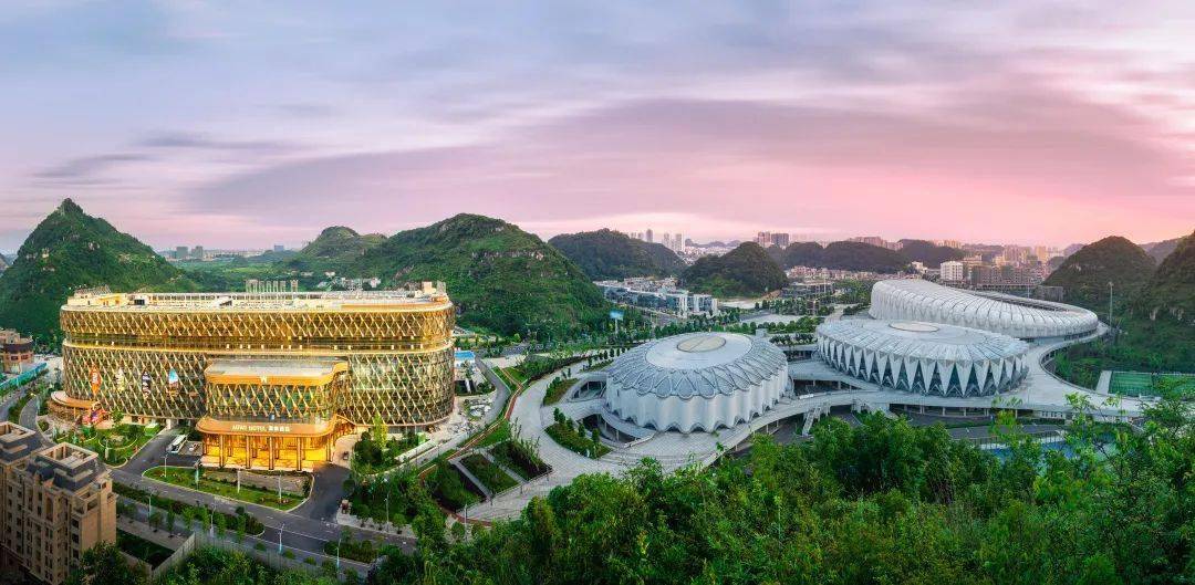 2022暑期亲子游贵州天眼大小七孔千户苗寨黄果树瀑布趣游贵州民族特色