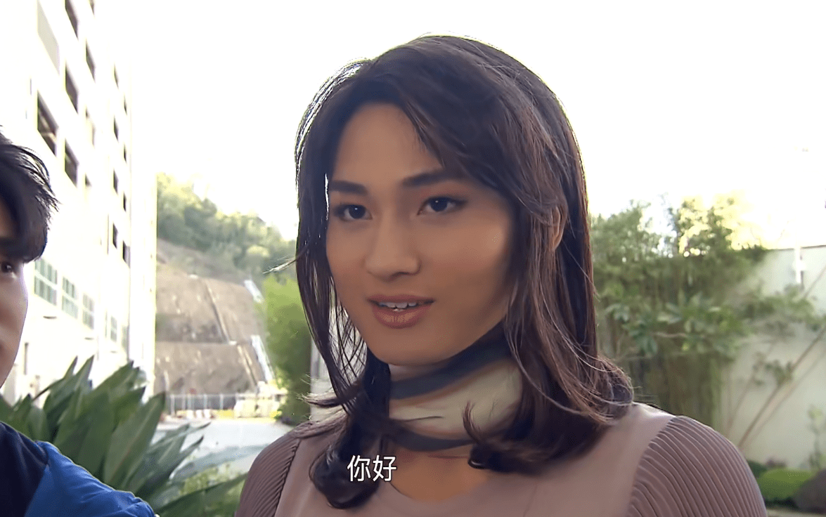 作为实力派艺人的黎耀祥,谢天华等艺人,都曾穿过女装演戏