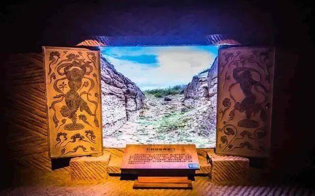 胡旋舞石刻墓门