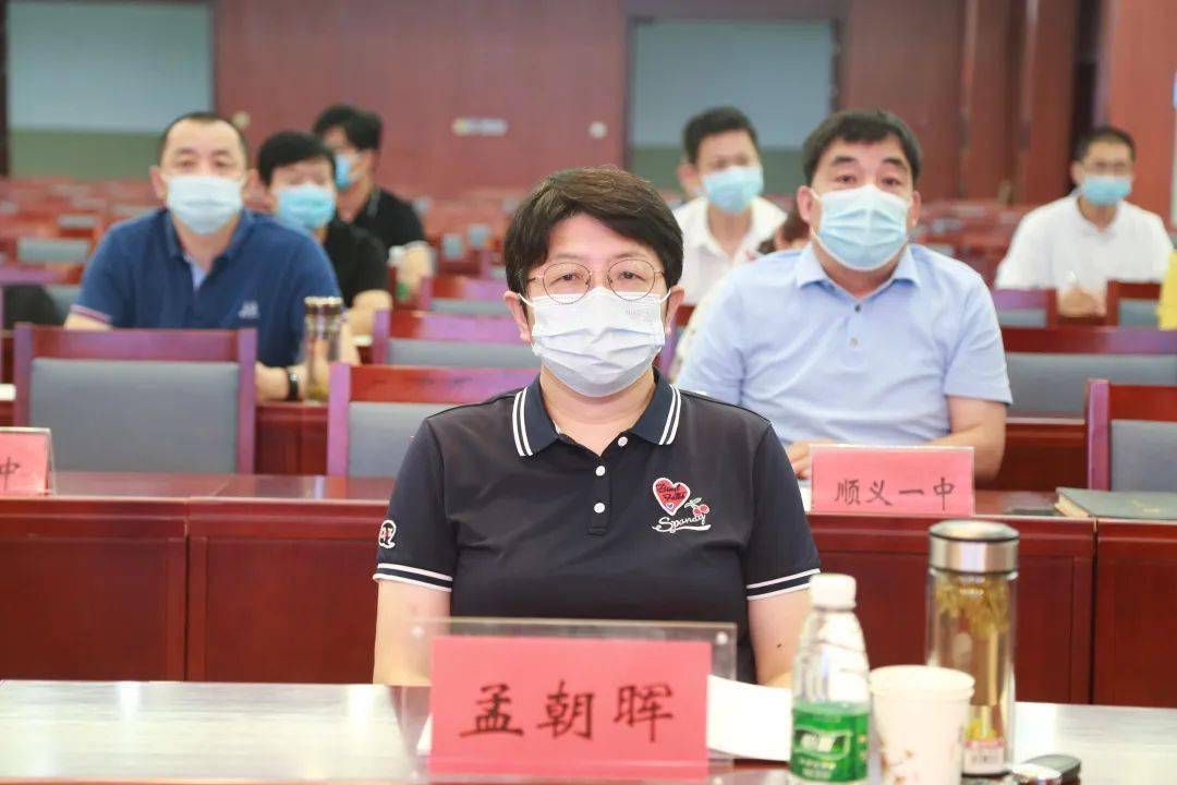 区政府副区长,区委教工委书记冯江全,区委教工委副书记,区教委主任,区