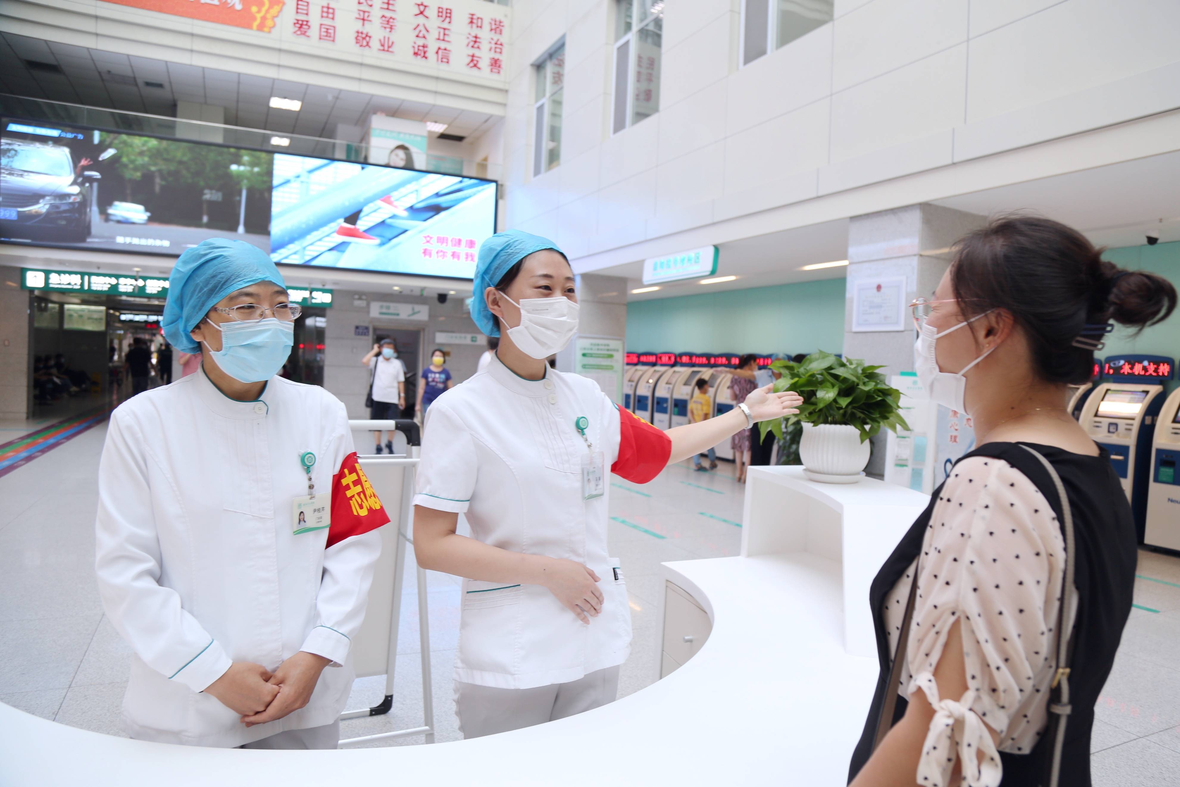 医院跑腿代办手续代办代挂专家号，快速办理，节省时间的简单介绍