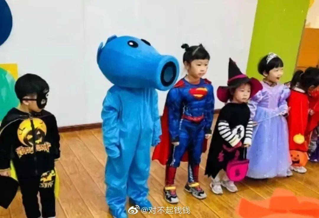 �Ϲ���2200Ԫ����һ�Է�����������װ������Ʒ����Ӳ� ...