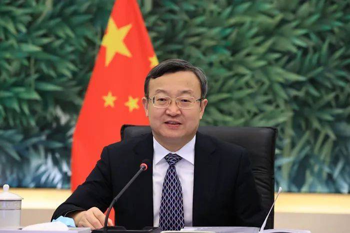 官网显示,目前商务部共有7名部领导,分别是:王文涛 党组书记,部长